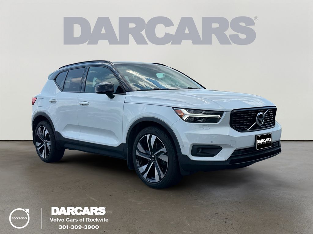 2020 Volvo XC40