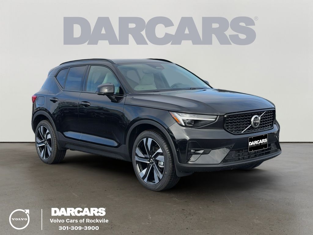 New 2026 Volvo XC40 B5 Ultra SUV