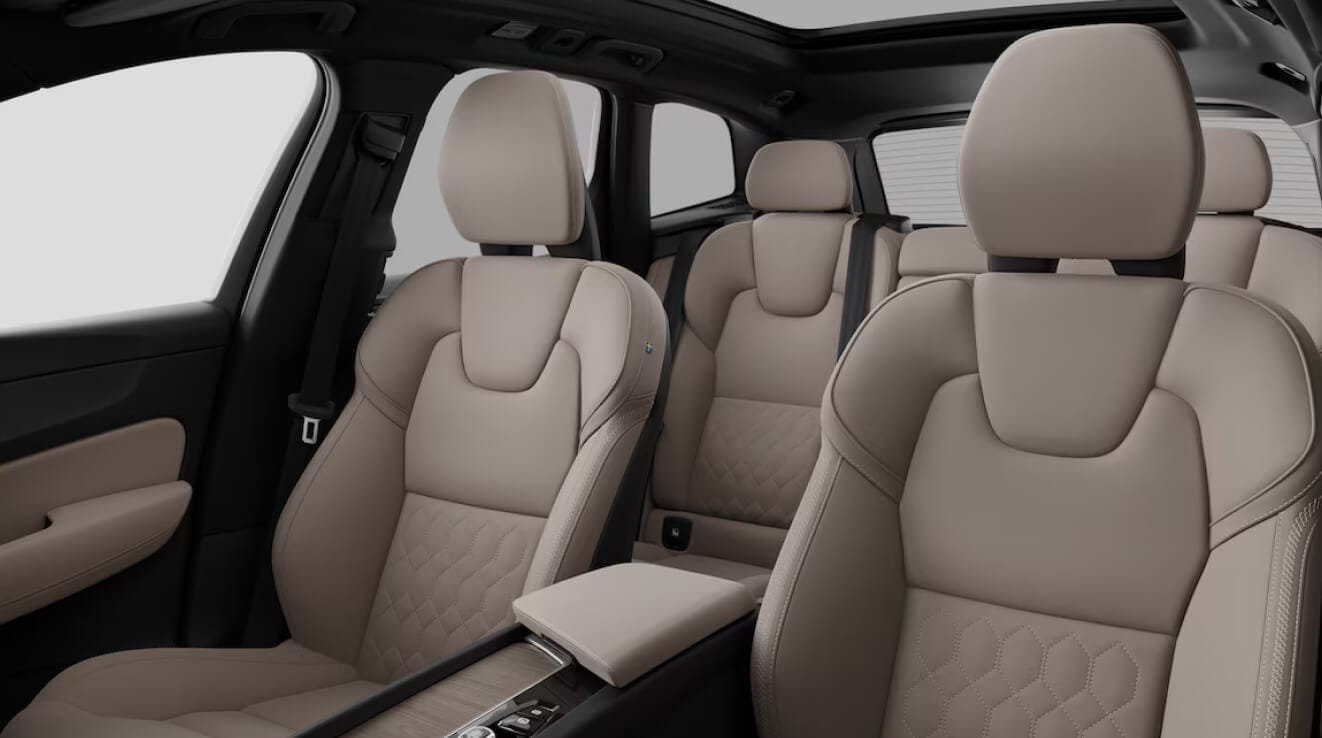 2026 Volvo XC60 Plug-In Hybrid Plus Interior