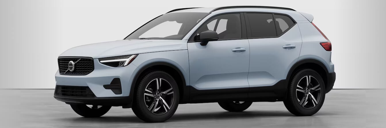 2026 Volvo XC40 Core