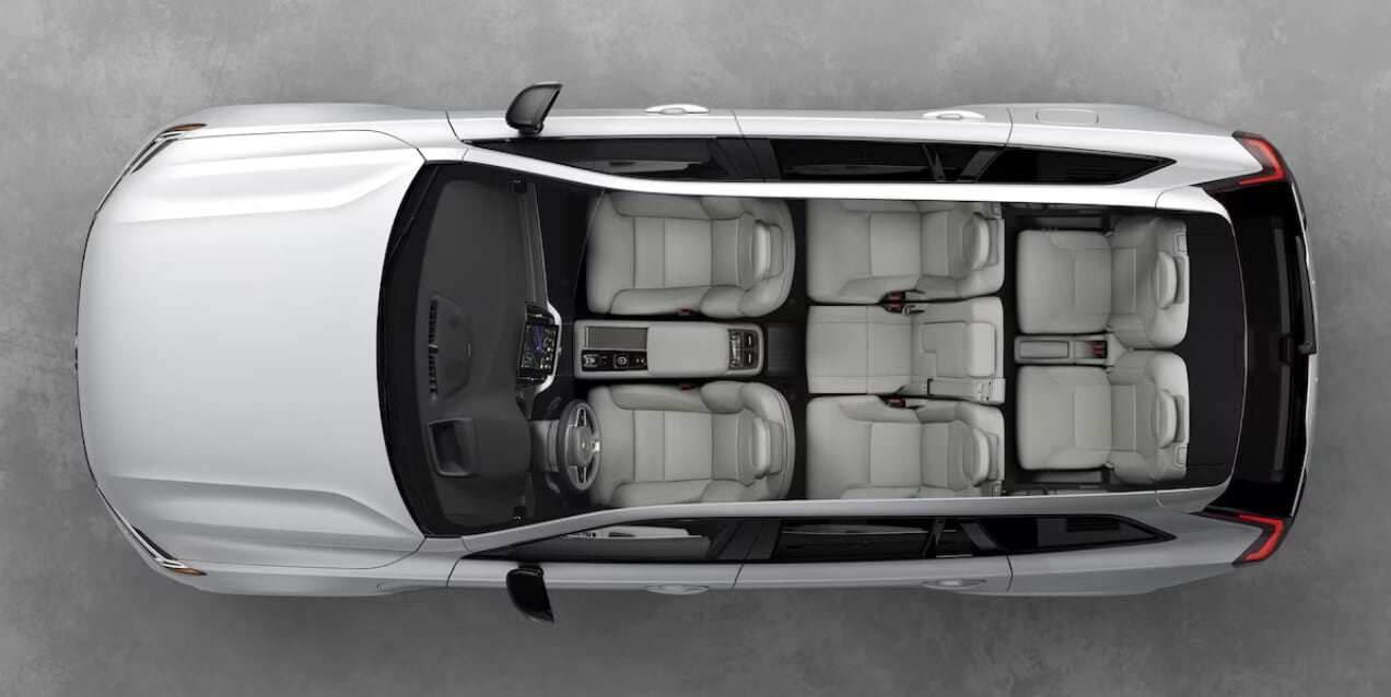 Volvo XC90 Plug-In Hybrid Ultra in Crystal White//Blond Ventilated Nappa Leather