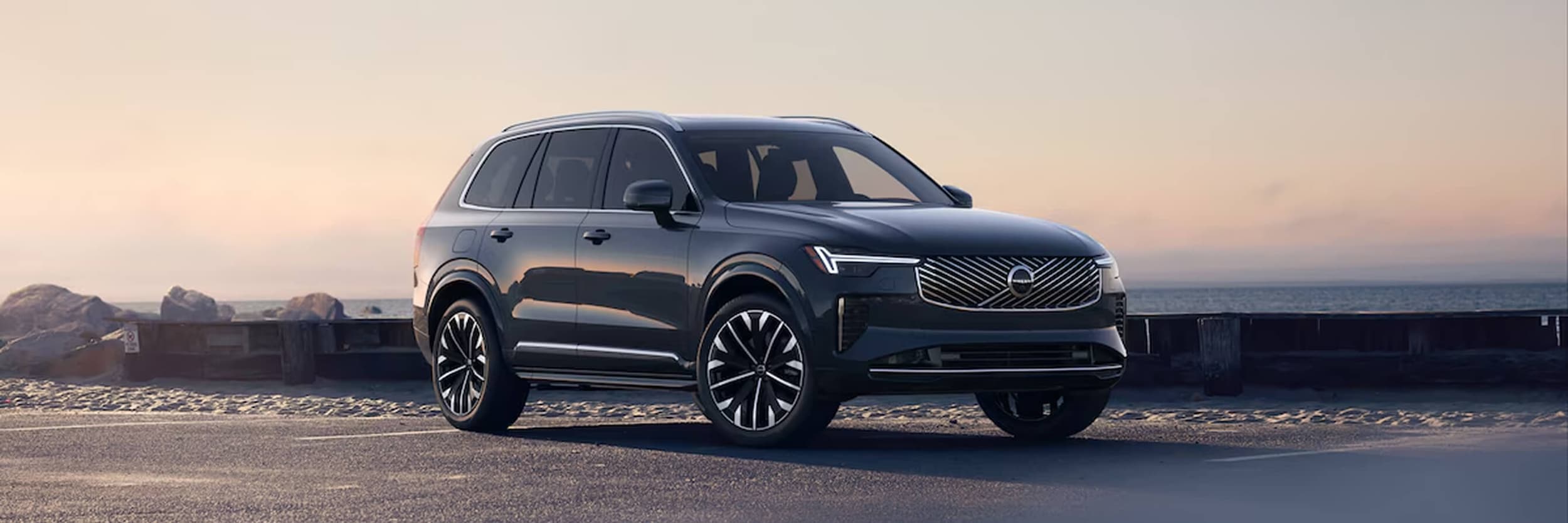 2026 Volvo XC90 Plug-In Hybrid Plus