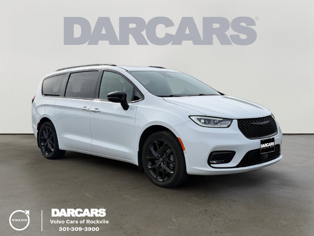 Used 2026 Chrysler Pacifica Limited in Rockville