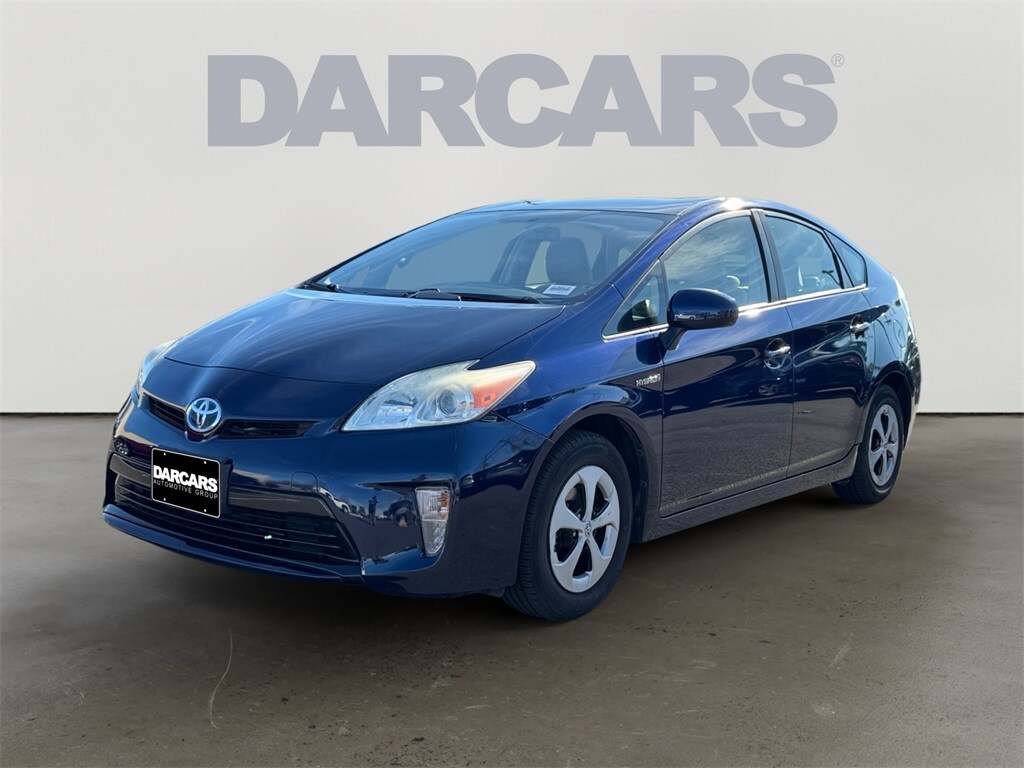 2014 Toyota Prius Two photo 3