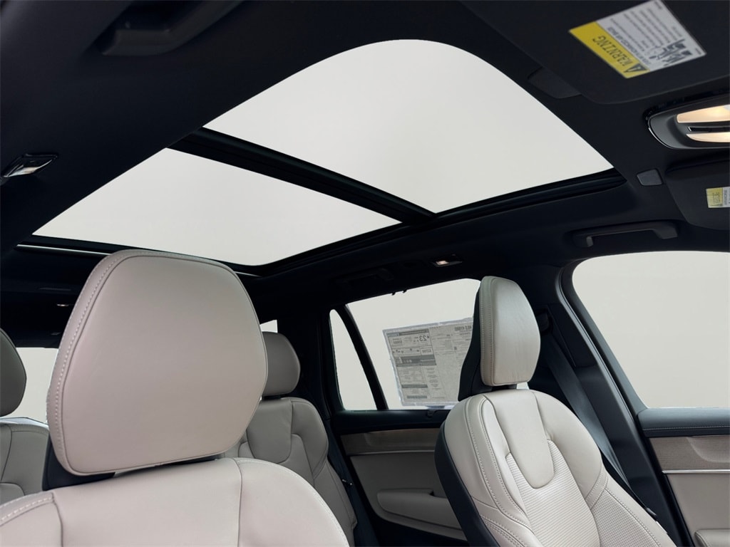 New 2026 Volvo XC90 B6 Ultra Dark Theme 7-Seater SUV