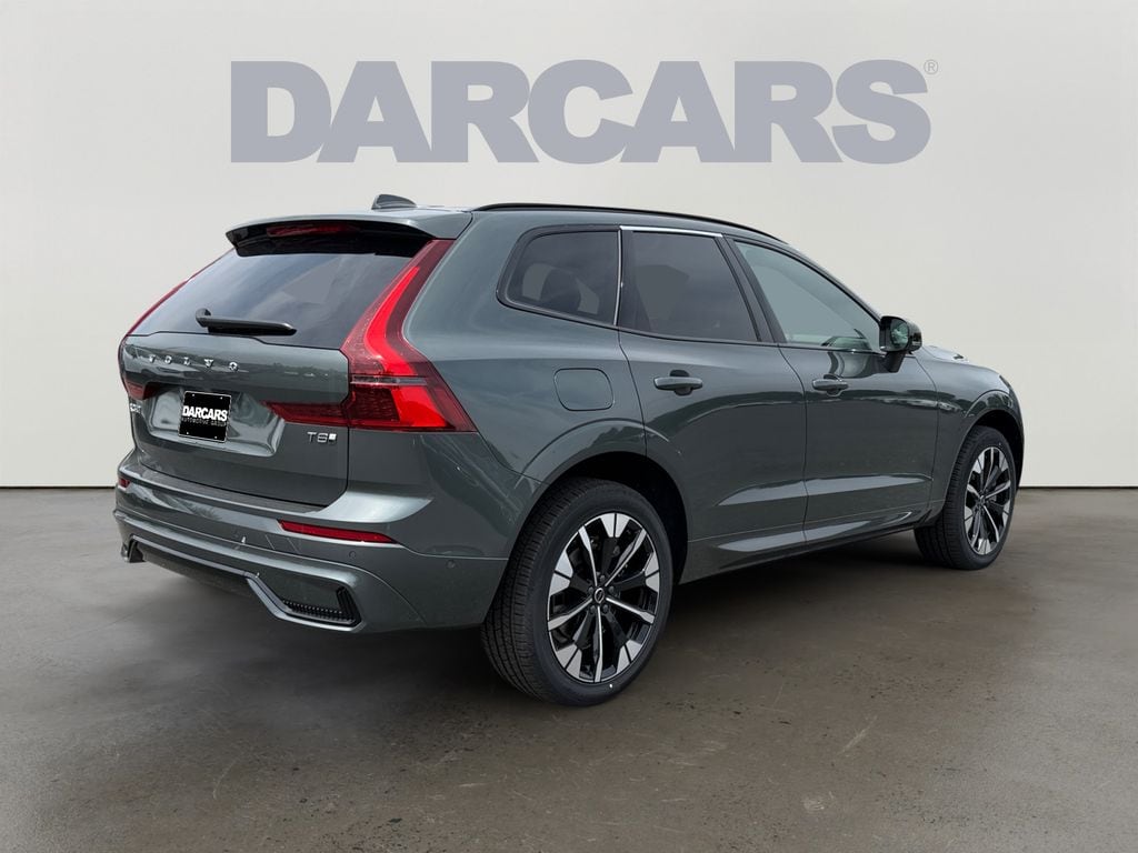 New 2026 Volvo XC60 plug-in hybrid T8 Plus SUV