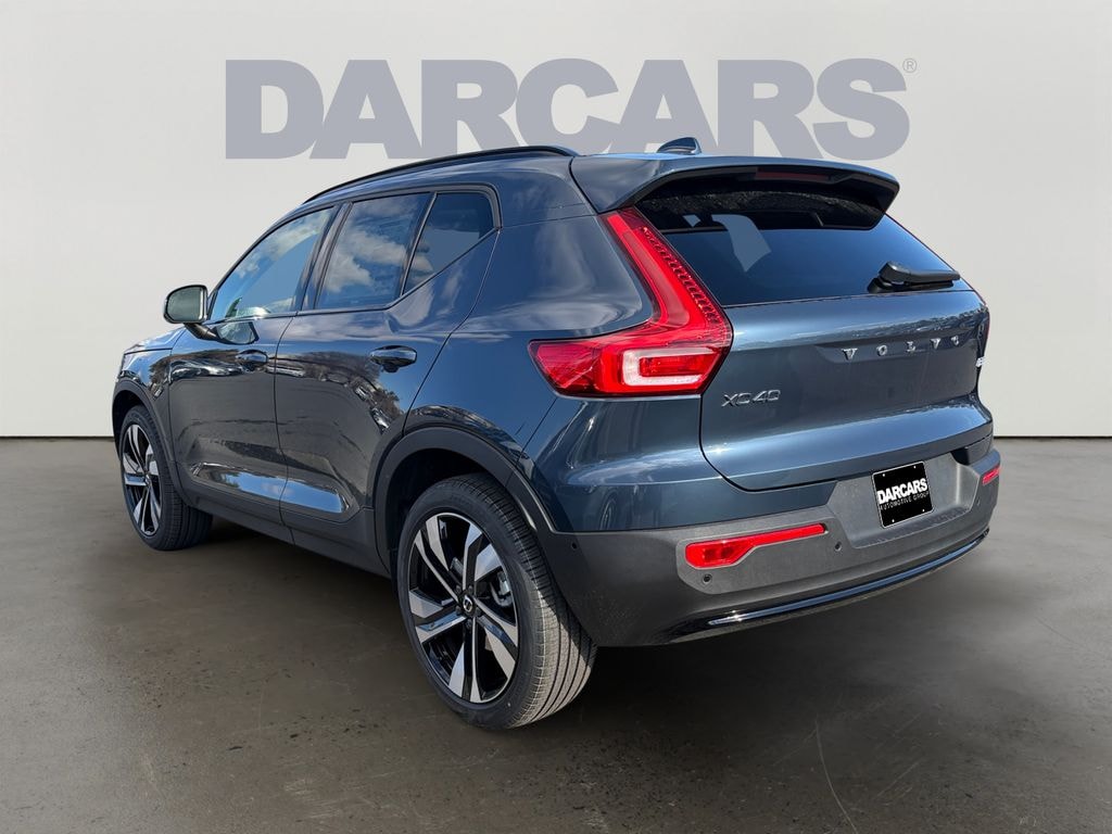 New 2026 Volvo XC40 B5 Ultra SUV