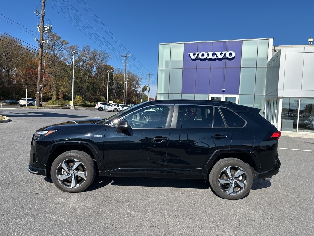 Used 2022 Toyota RAV4 SE with VIN JTMAB3FV3ND104601 for sale in Northfield, Minnesota