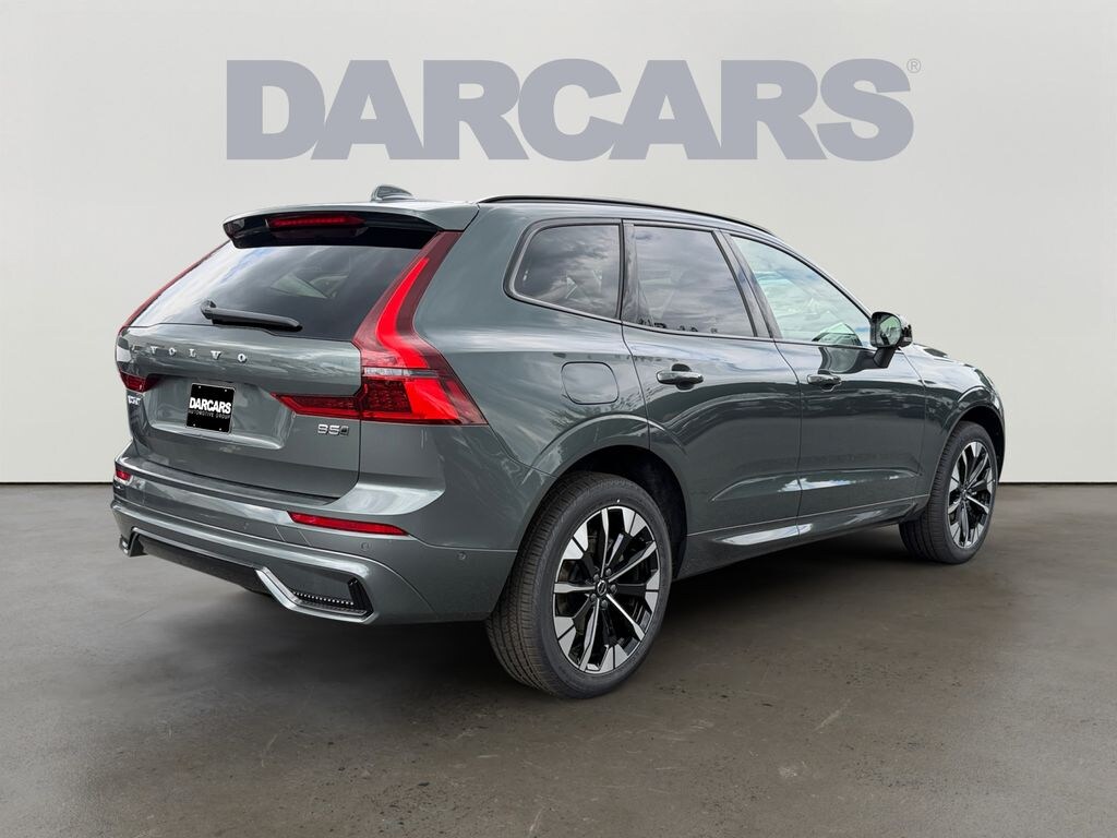 New 2026 Volvo XC60 B5 Plus SUV