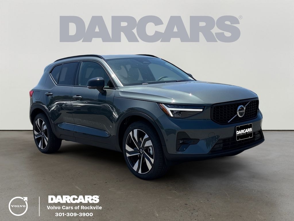 New 2026 Volvo XC40 B5 Ultra SUV