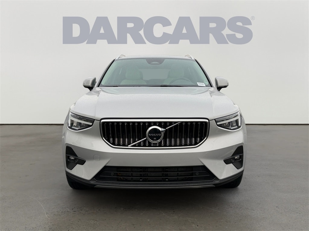 Certified 2023 Volvo XC40 B5 Plus Bright Theme SUV