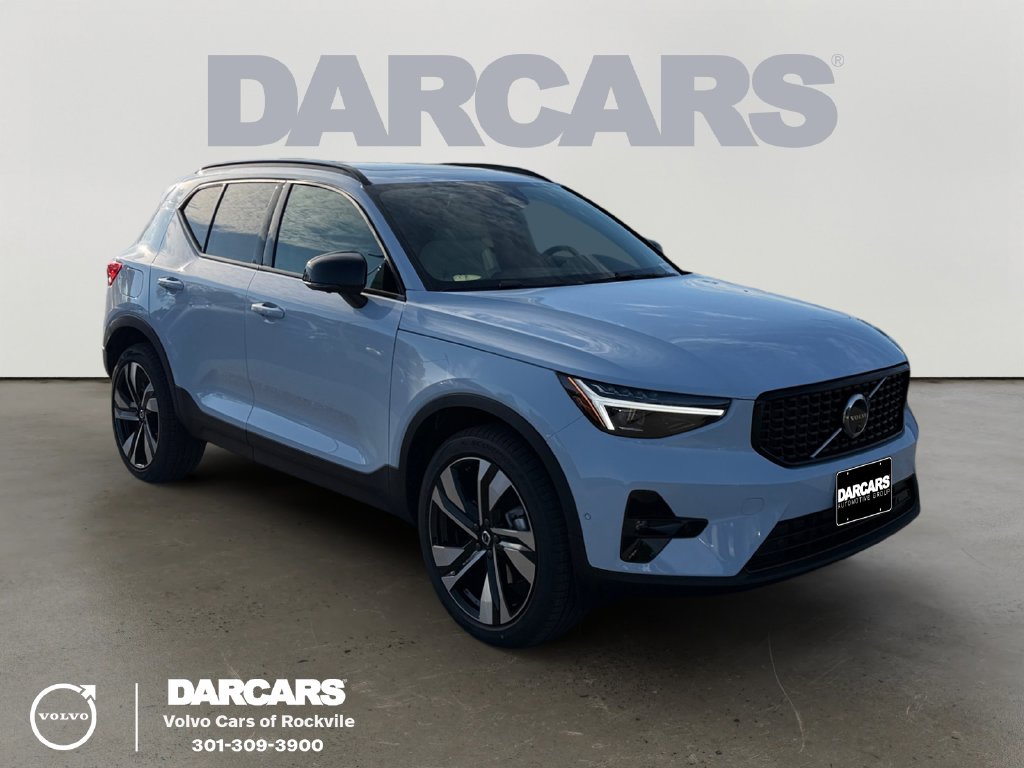 2026 Volvo XC40