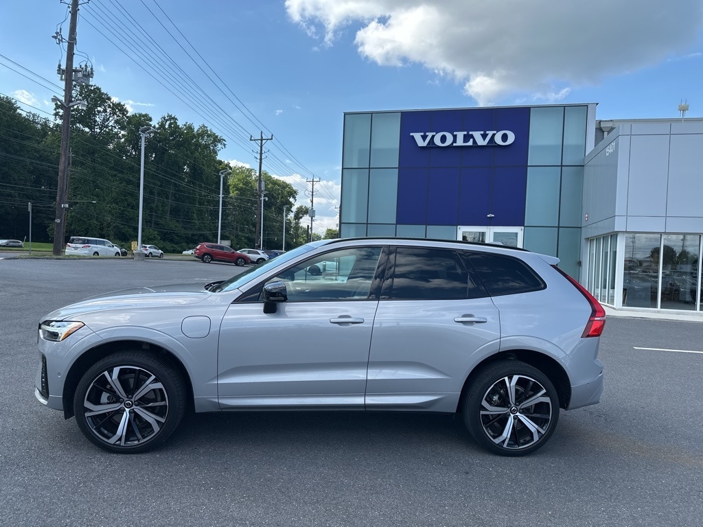 Certified 2022 Volvo XC60 R-Design with VIN YV4H60DM9N1053938 for sale in Rockville, MD