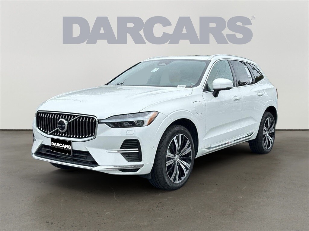 2023 Volvo XC60 Recharge Hybrid Ultimate photo 2
