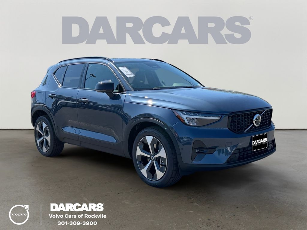 New 2026 Volvo XC40 B5 Plus SUV