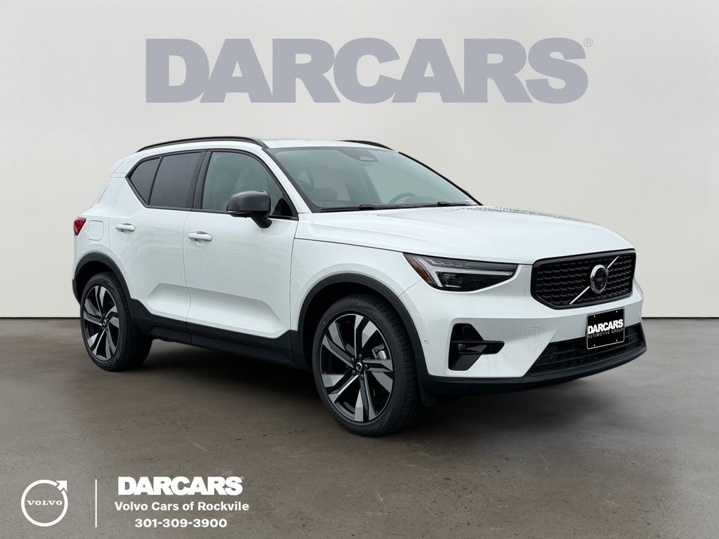New 2026 Volvo XC40 B5 Plus SUV
