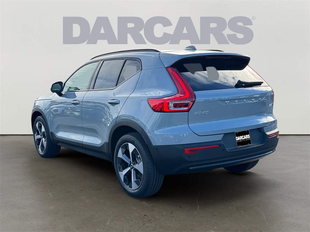 New 2026 Volvo XC40 B5 Plus SUV
