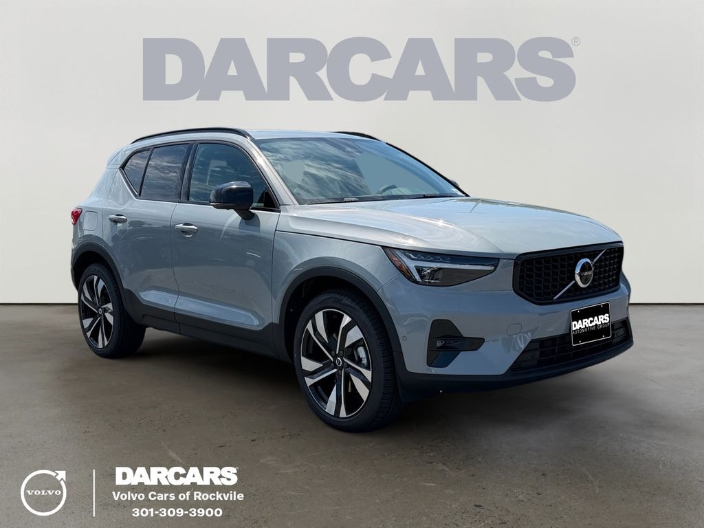 New 2026 Volvo XC40 B5 Ultra SUV