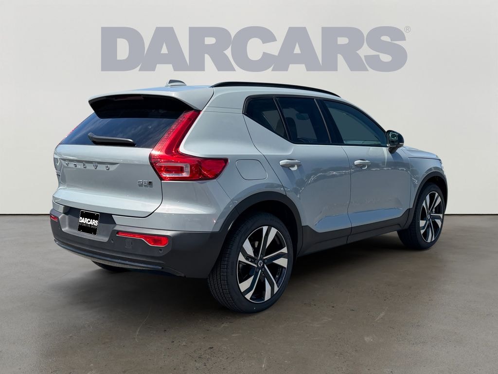 New 2026 Volvo XC40 B5 Ultra SUV