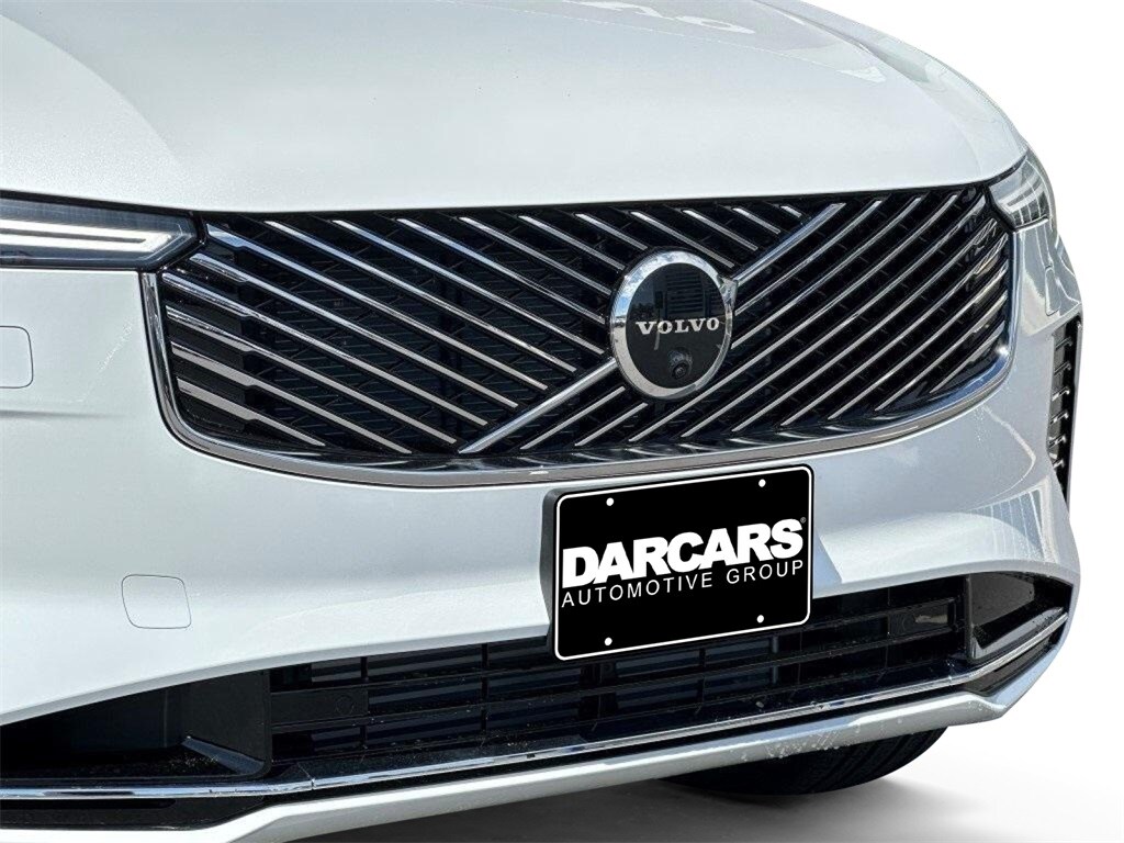 2025 Volvo XC90 T8 Plus photo 2