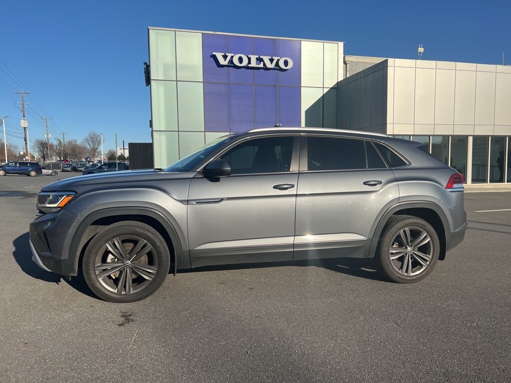 Used 2022 Volkswagen Atlas Cross Sport 3.6L V6 SE w/Technology SUV
