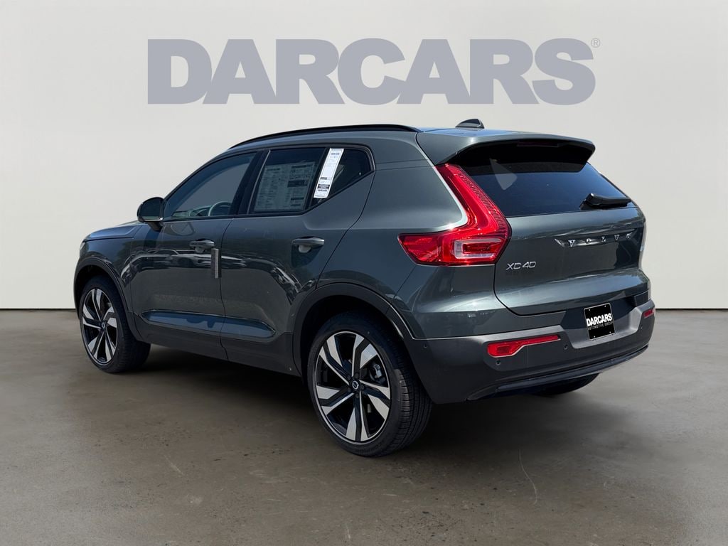 New 2026 Volvo XC40 B5 Ultra SUV