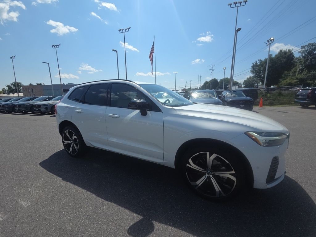Used 2025 Volvo XC60 Plug-In Hybrid T8 Ultra SUV