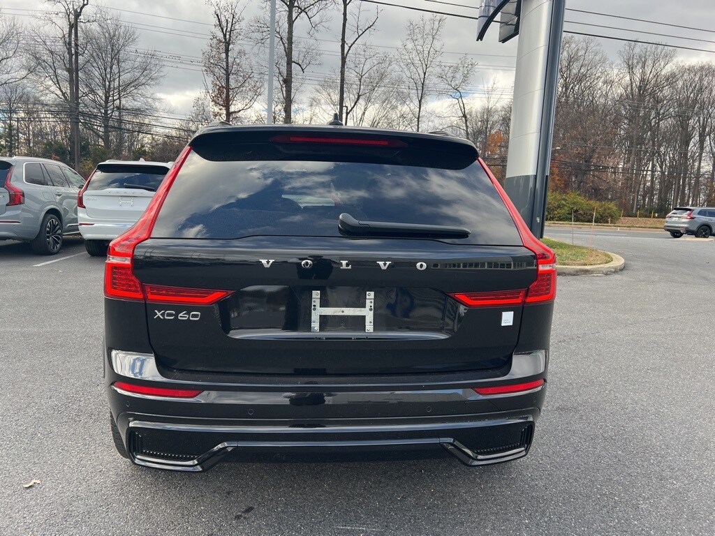 2023 Volvo XC60 Recharge T8 photo 4