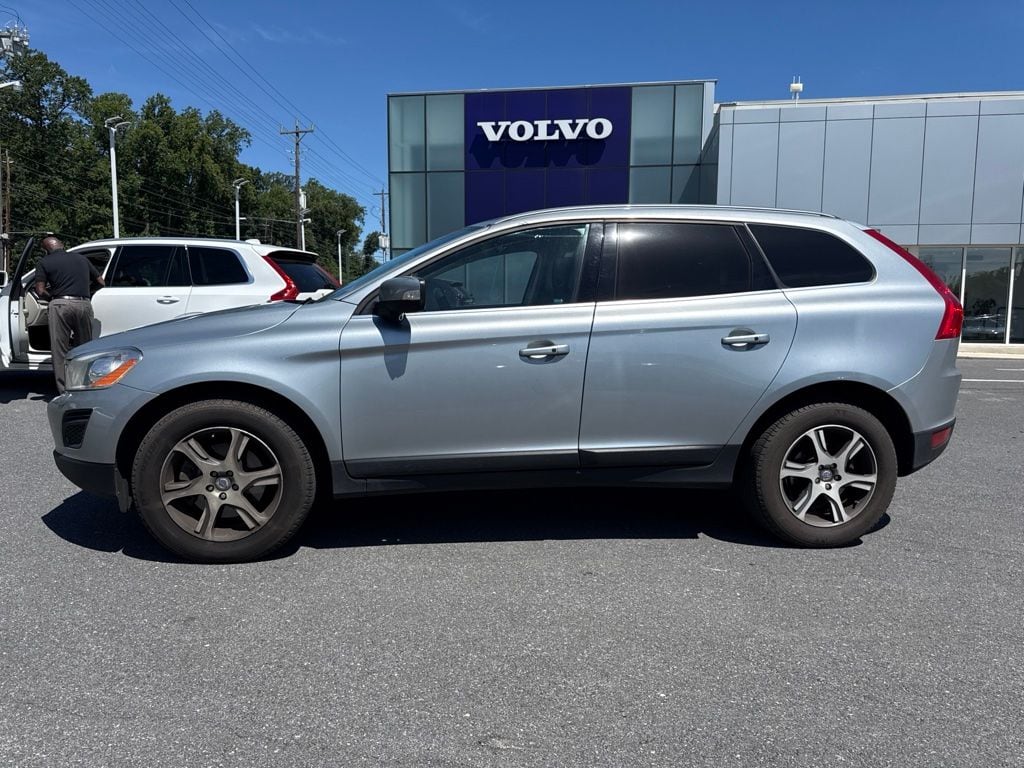 Used 2013 Volvo XC60 T6 with VIN YV4902DZXD2387157 for sale in Derwood, MD