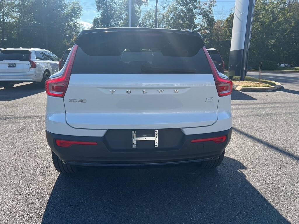 2023 Volvo XC40 Recharge Ultimate photo 4