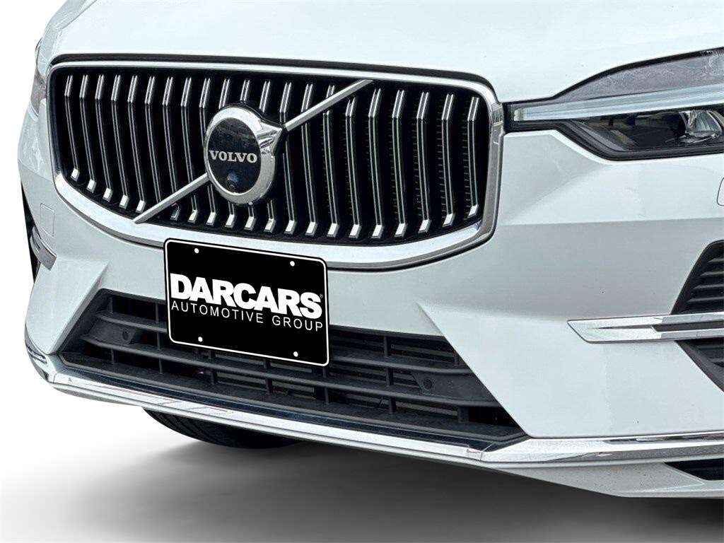 2023 Volvo XC60 Recharge Hybrid Ultimate photo 3