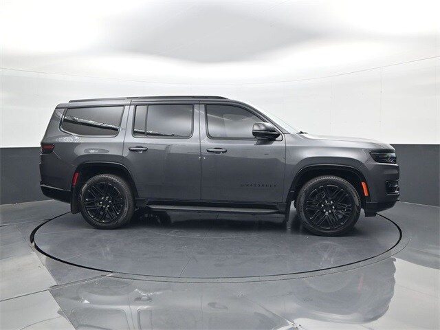 2024 Jeep Wagoneer Series II Carbide photo 4