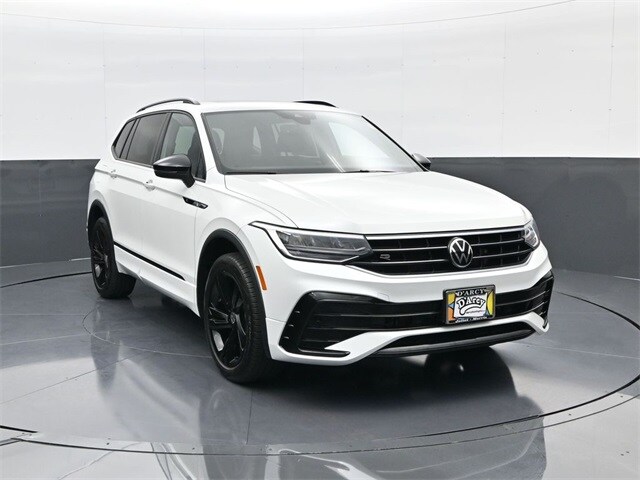 2023 Volkswagen Tiguan SE R-Line Black photo 3