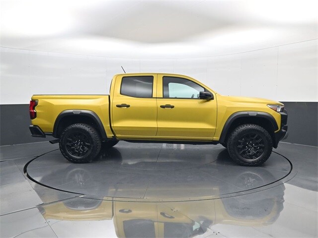 2023 Chevrolet Colorado Trail Boss photo 3