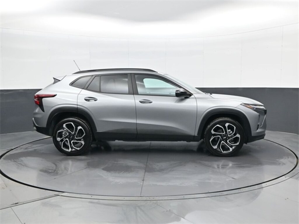 Used 2024 Chevrolet Trax 2RS SUV