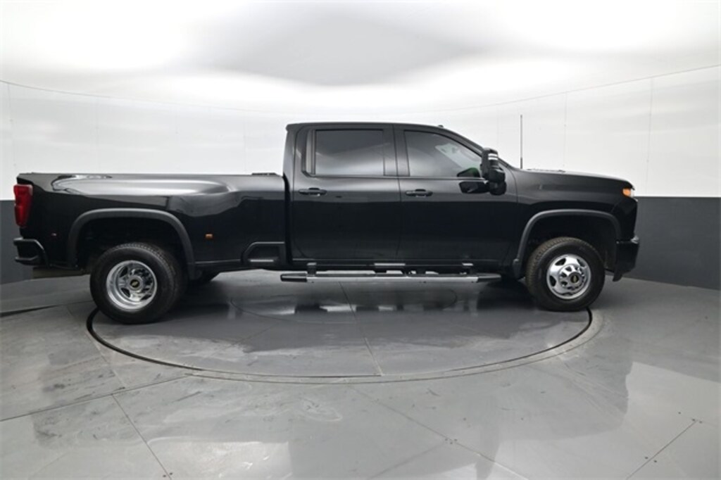 Used 2022 Chevrolet Silverado 3500 HD High Country Truck Crew Cab