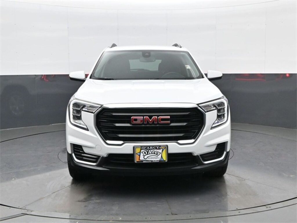 Used 2024 GMC Terrain SLE SUV