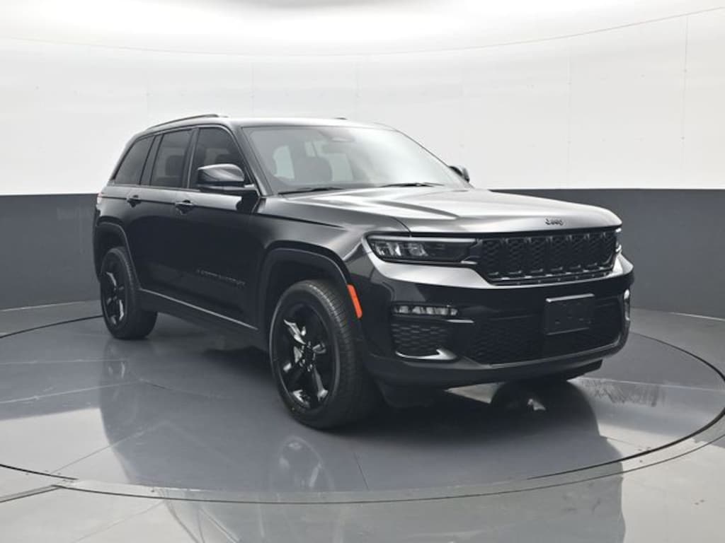 Used 2025 Jeep Grand Cherokee Limited SUV