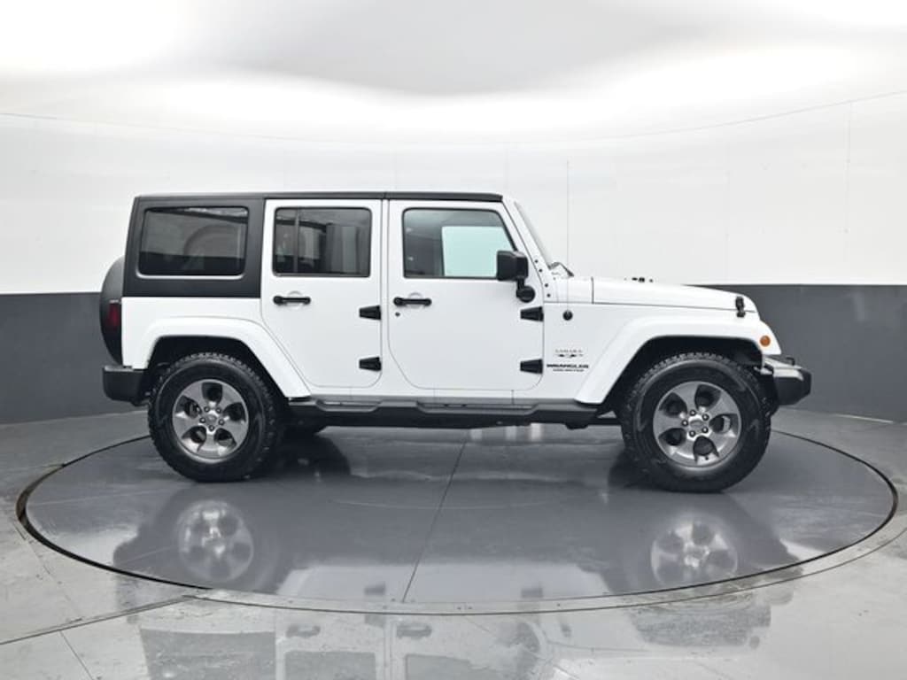 Used 2016 Jeep Wrangler JK Unlimited Sahara 4x4 SUV