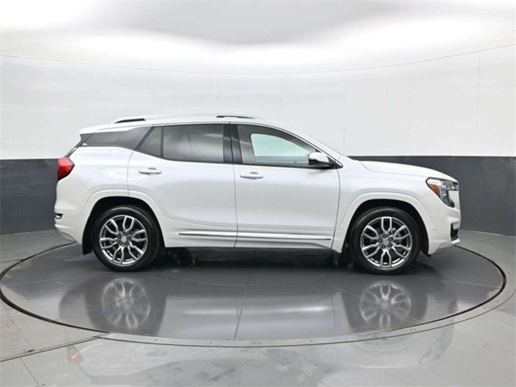 Used 2023 GMC Terrain Denali SUV