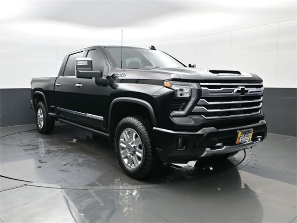 Used 2025 Chevrolet Silverado 2500 HD High Country Truck Crew Cab