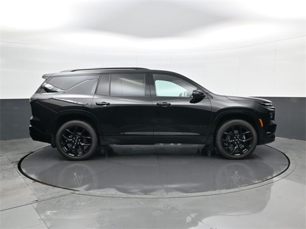 Used 2024 Chevrolet Traverse RS SUV