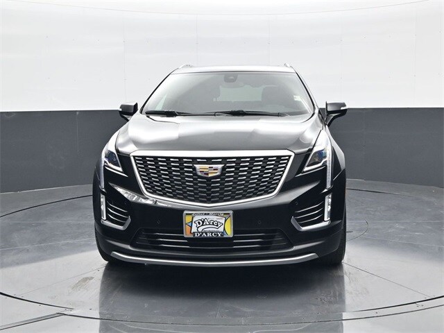 2021 Cadillac XT5 Premium Luxury photo 2