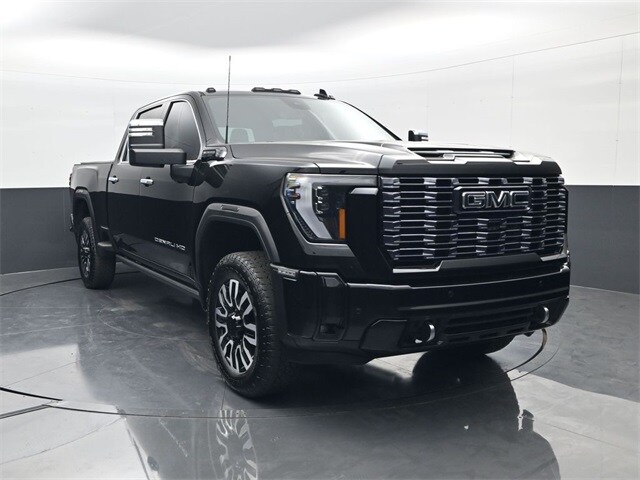 2025 Gmc Sierra 3500 HD Denali Ultimate photo 3