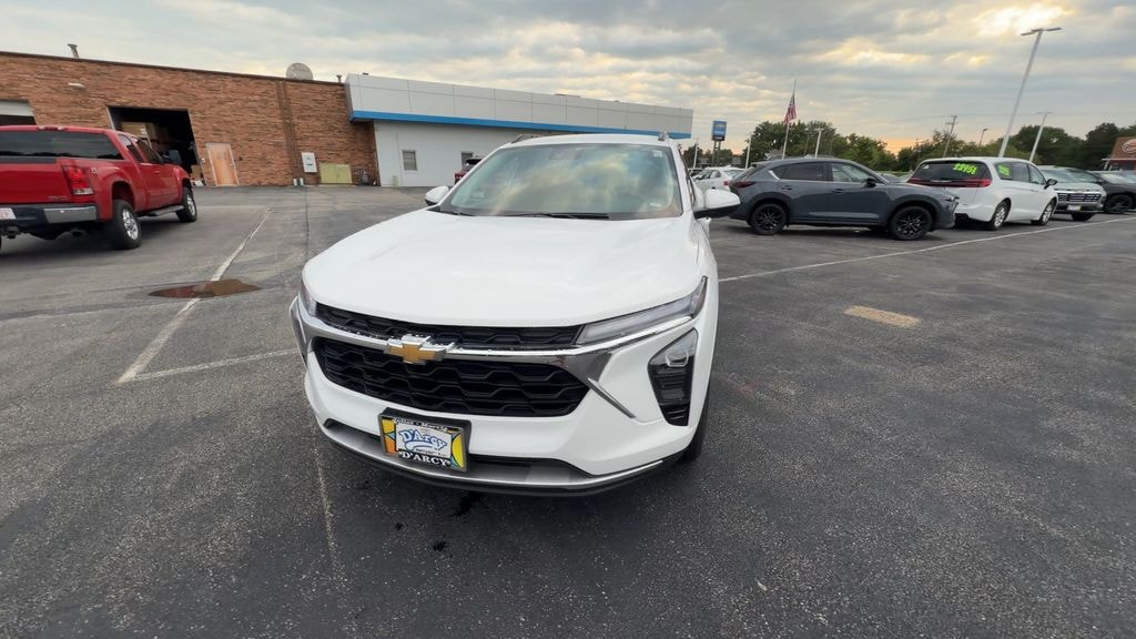 Used 2024 Chevrolet Trax LT SUV