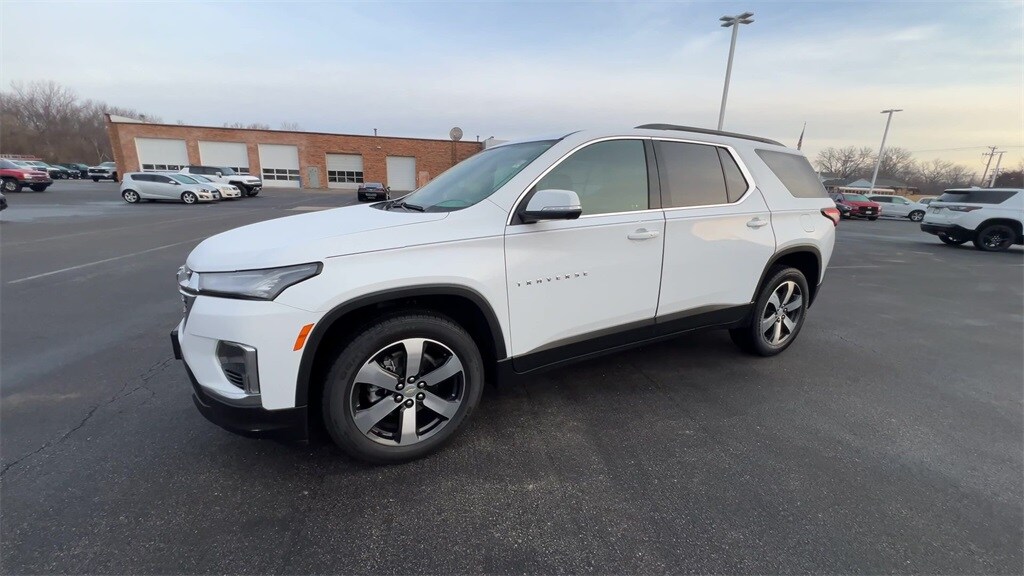 Used 2023 Chevrolet Traverse LT Leather SUV