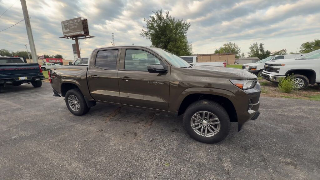 Used 2024 Chevrolet Colorado LT Truck Crew Cab