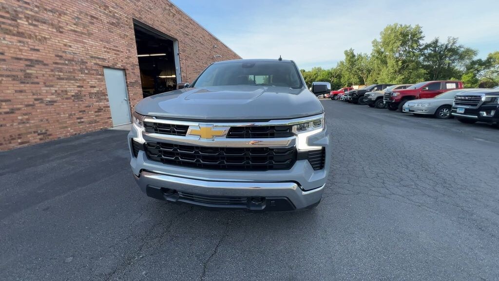 Used 2024 Chevrolet Silverado 1500 LT w/1LT Truck Crew Cab