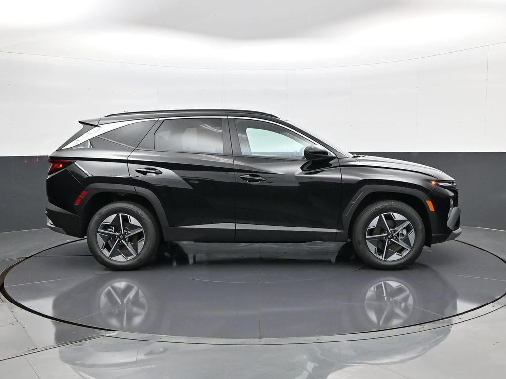 New 2026 Hyundai Tucson Hybrid SEL SUV