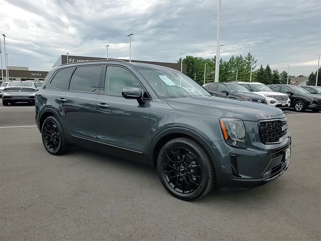 Used 2022 Kia Telluride SX with VIN 5XYP5DHC5NG259428 for sale in Joliet, IL